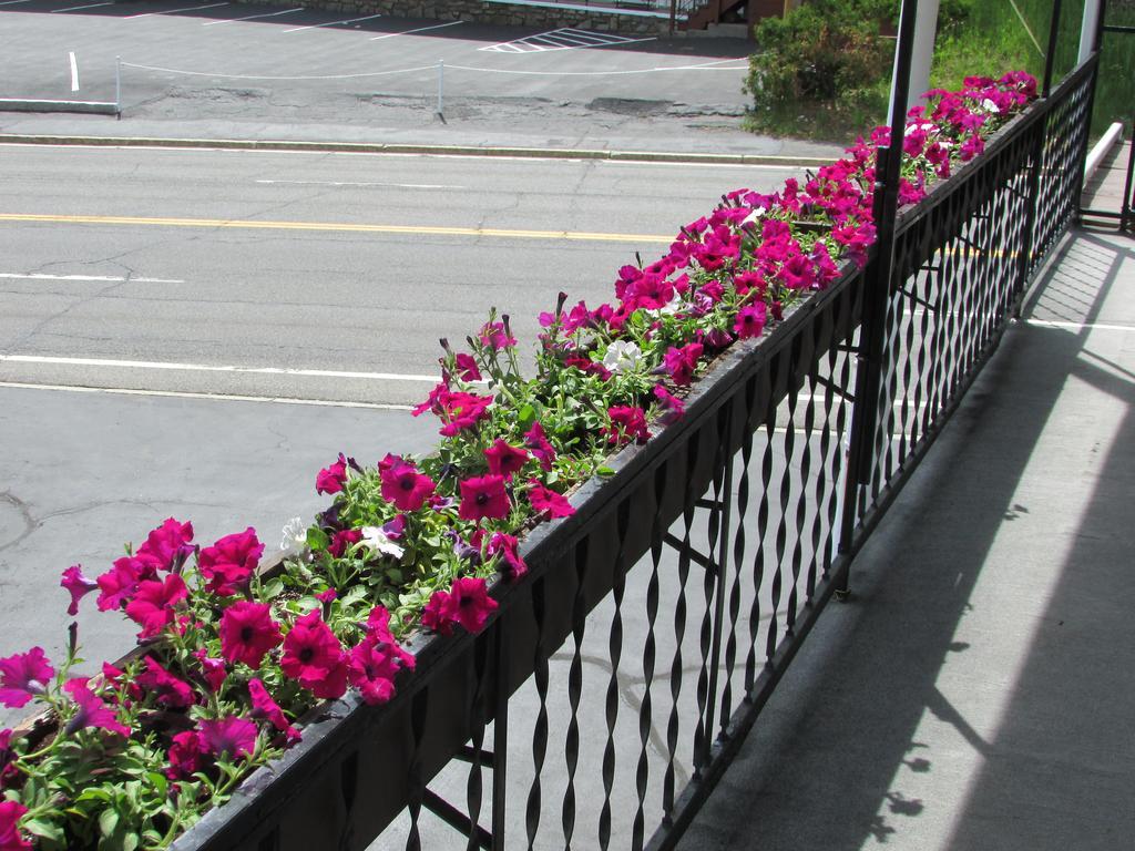 The Lake George Inn Esterno foto