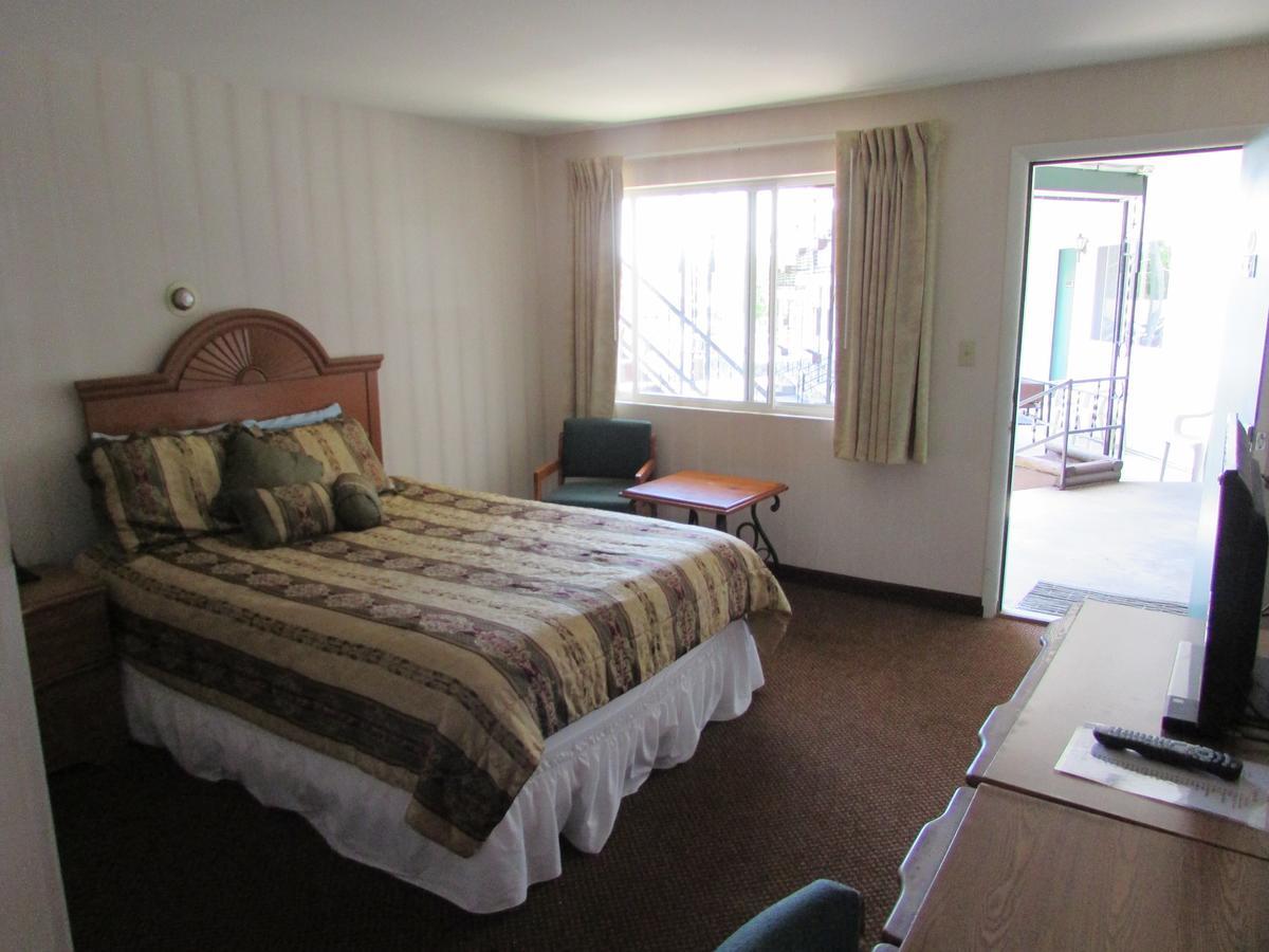 The Lake George Inn Esterno foto
