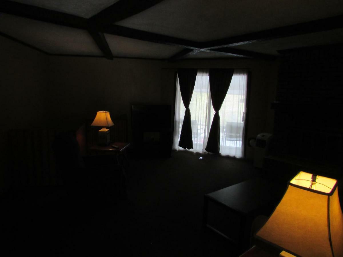 The Lake George Inn Esterno foto
